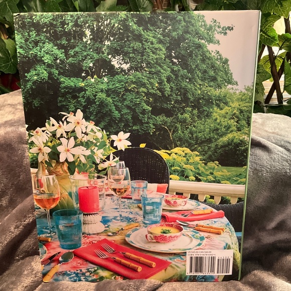 Signed Copy of Living Floral by Margot Shaw - Picture 2 of 15